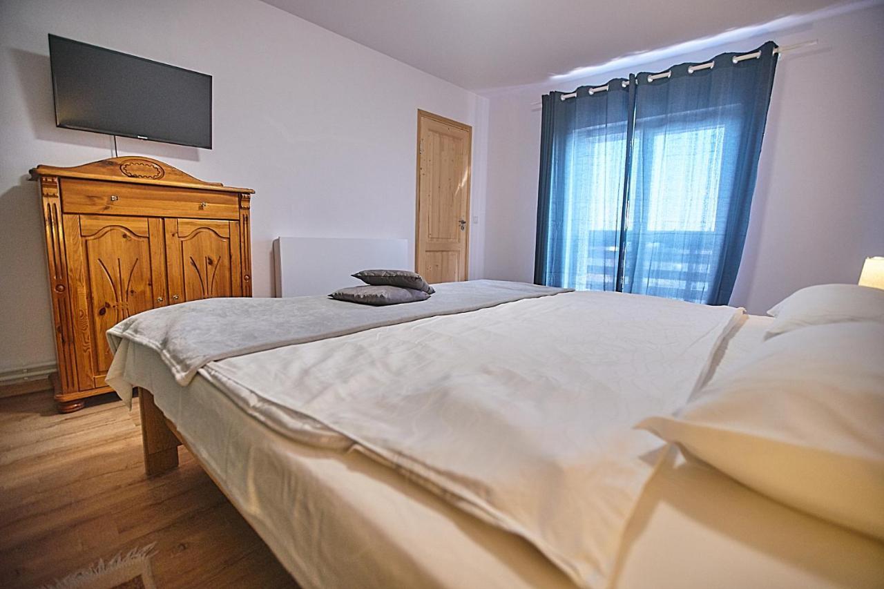 Insula Christiana Hotel Cristian  Eksteriør billede